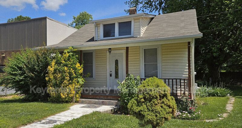 Primary Photo - 1429 W 12th St