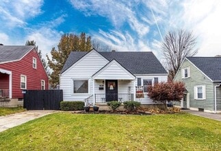 Building Photo - 105 Mavern Ave