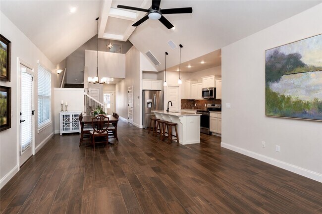 Foto del edificio - 1706 SW Riverstone Rd