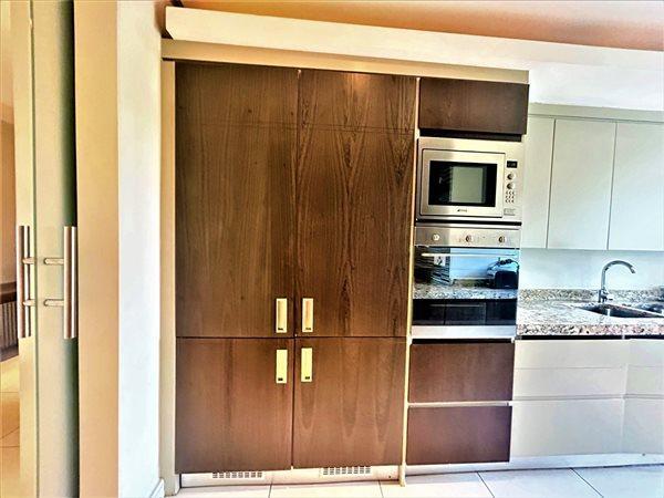 Foto del edificio - 2217 Los Padres Blvd