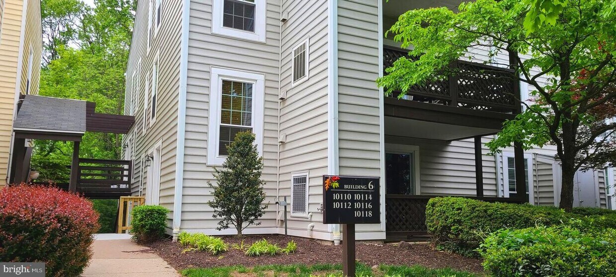Primary Photo - 10116 Oakton Terrace Rd