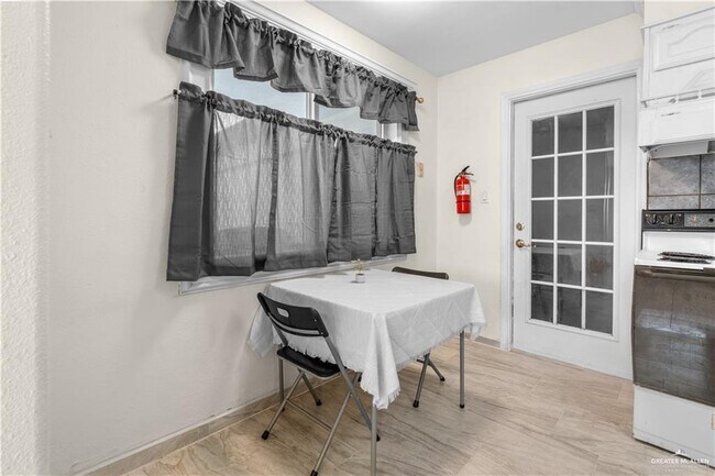 Building Photo - 7 N 38th St