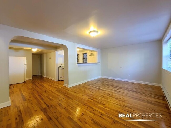 Foto del edificio - 1 bedroom in CHICAGO IL 60657