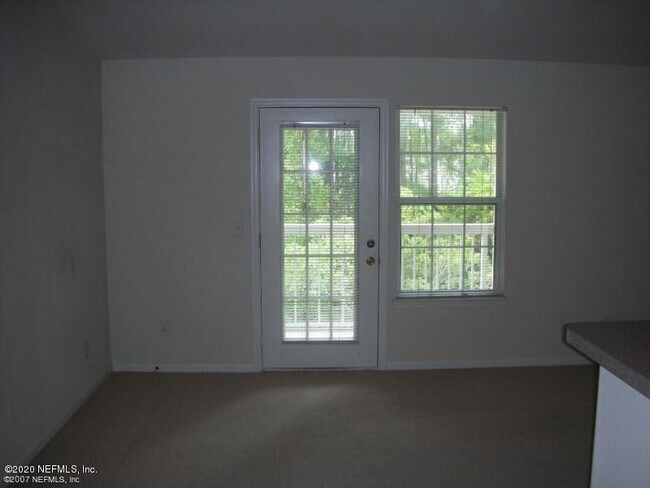 Foto del edificio - 7701 Timberlin Park Blvd