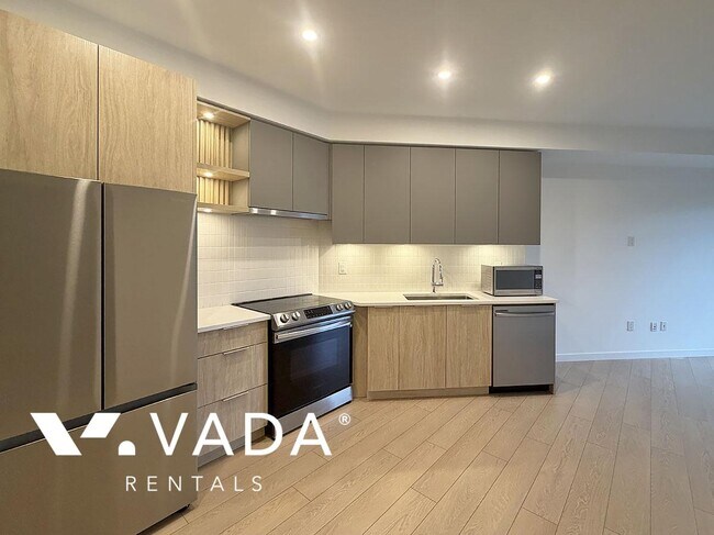 Photo du bâtiment - Central Langley 1 BR APT Rental 213-20695 Eastleigh Cr Langley: VADA