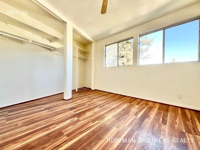 Foto del edificio - 4033 Sunset Blvd