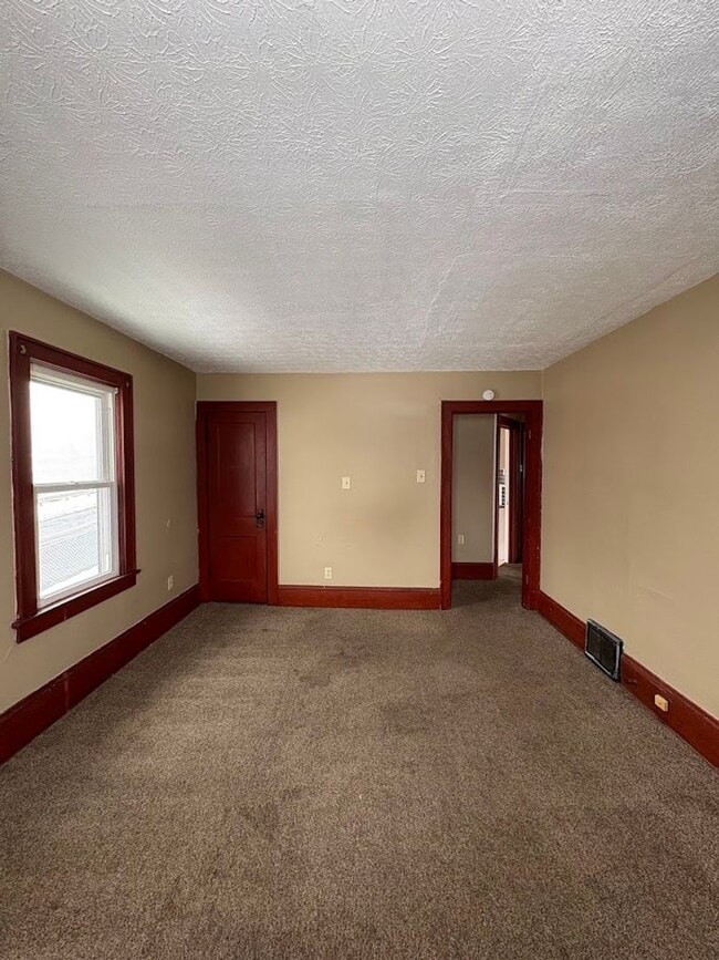 Building Photo - California Triplex