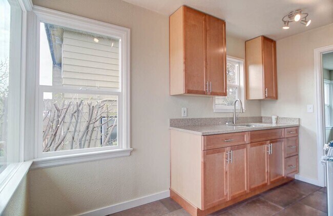 Foto del edificio - 3941 S Hudson St