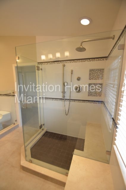 Foto del edificio - 2920 Port Royale Ln S