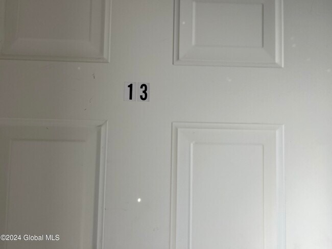 Foto del edificio - 150 4th St