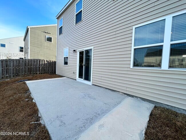 Building Photo - 113 Presley Ln