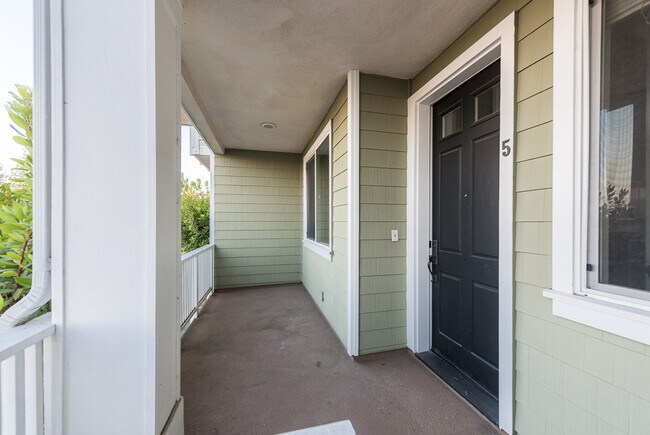 Building Photo - 1208 Tennyson St
