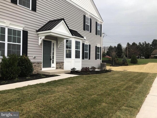 Building Photo - 120 Woodwinds Dr