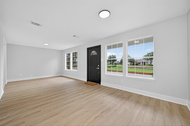 Photo - 19515 Fletcher Way Dr House