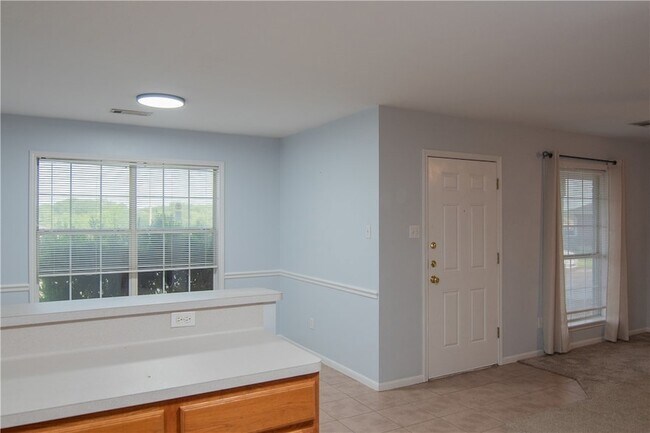 Foto del edificio - 1735 Rock Hollow Loop