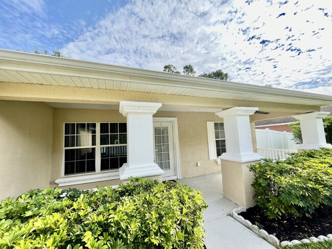 Foto del edificio - Lehigh Acres-NOW AVAILABLE **3 Bedroom/ 2 ...