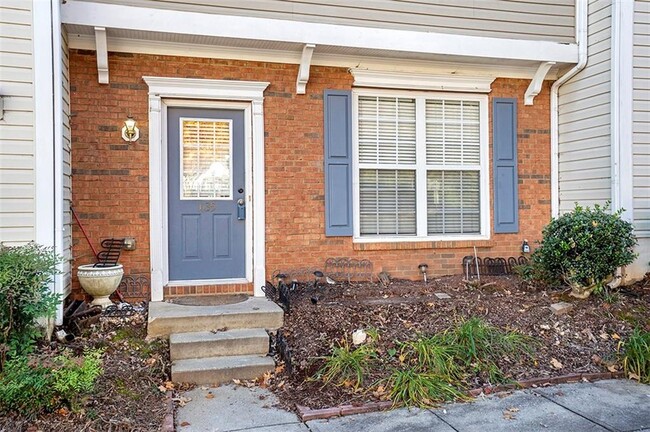 Foto del edificio - 1135 Kilmington Ct