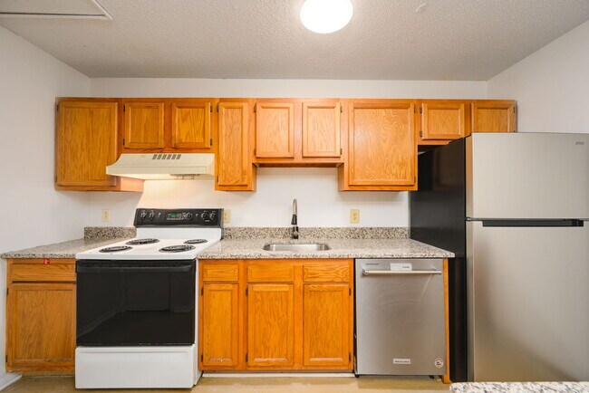 Cocina - 221 Stow Ave., Hudson Terrace Apts.