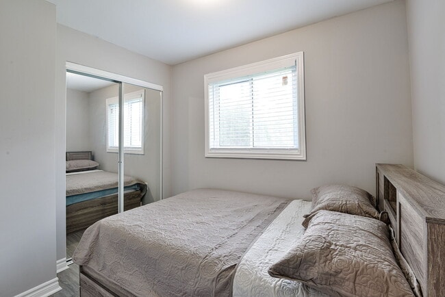 Building Photo - 752 Chestnut St