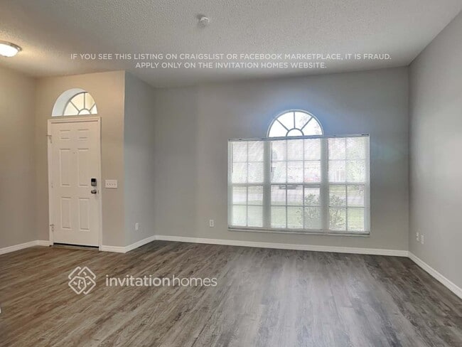 Building Photo - 10332 Goldenbrook Way