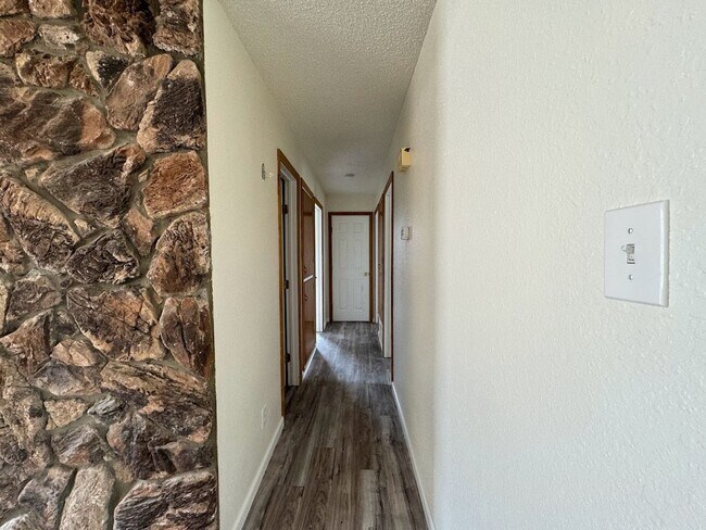 Foto del edificio - 2614 Palomar Pl