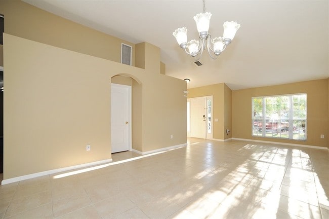 Building Photo - 25401 Lexington Oaks Blvd