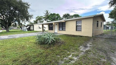 Building Photo - 1772 NW 34th Ave