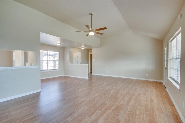 Foto del edificio - 4018 Filmore Ln