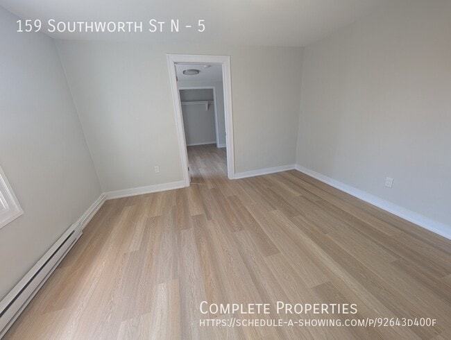 Building Photo - Bright and Fully Remodeled 1 Bedroom