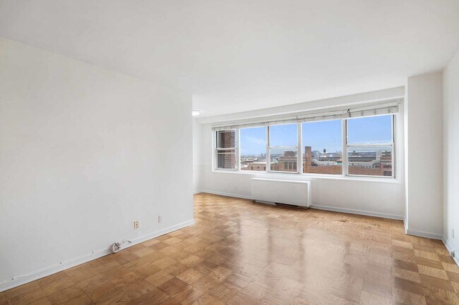 Foto del edificio - 225 St Pauls Ave