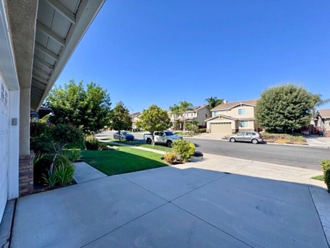 Foto del edificio - Oversized 5 bedroom Copper Canyon Murrieta...