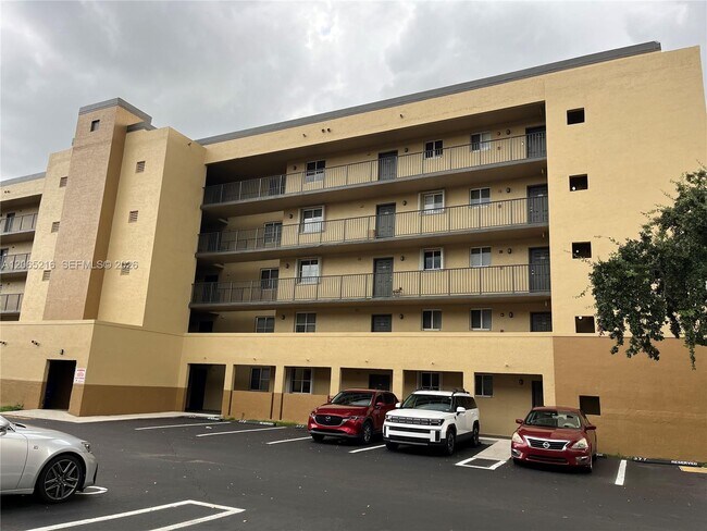 Building Photo - 14930 SW 82nd Terrace