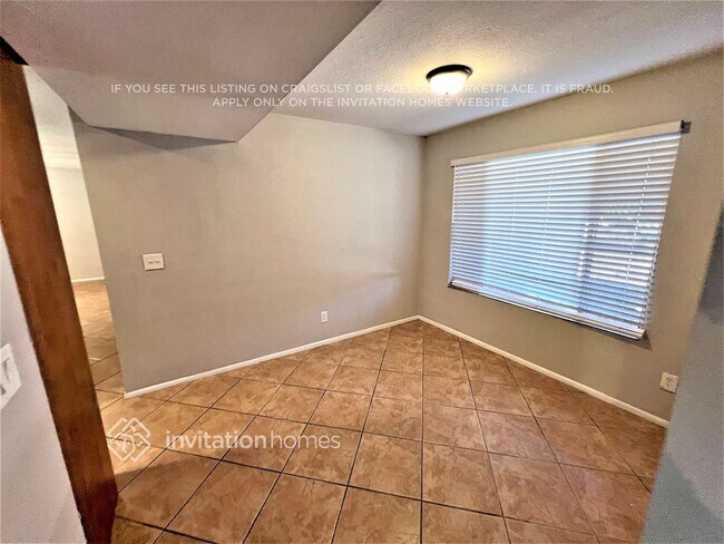 Building Photo - 4923 W Rosewood Dr