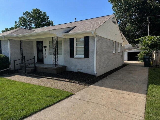 Foto del edificio - 4669 Durbin Ave