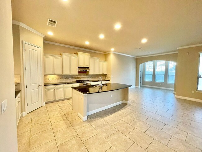 Building Photo - 12501 Altamira St