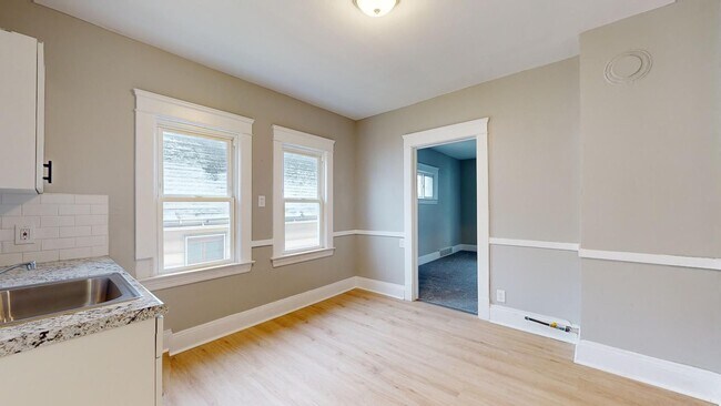 Foto del edificio - 3465 W 56th St