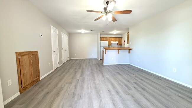 Building Photo - 701 Sonesta Ct