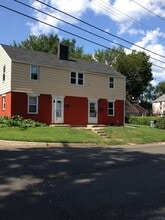 Building Photo - 11 High Ridge Dr