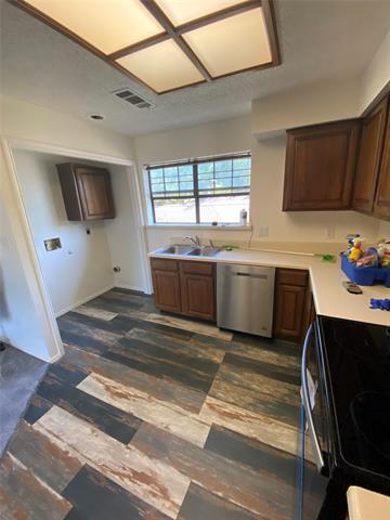 Building Photo - 408 Pebble Way