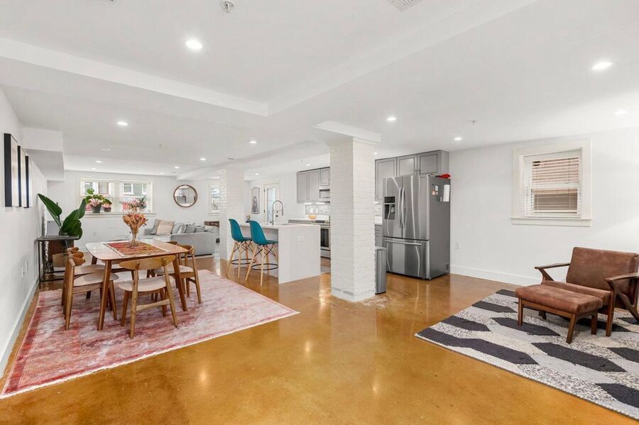 Primary Photo - Terrific Trinidad Two-Bed PLUS Den | Pet-f...