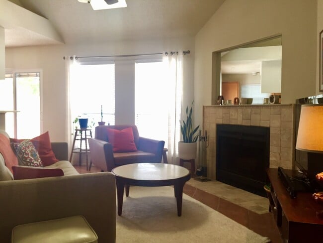 Living room - 2227 Margalene Way