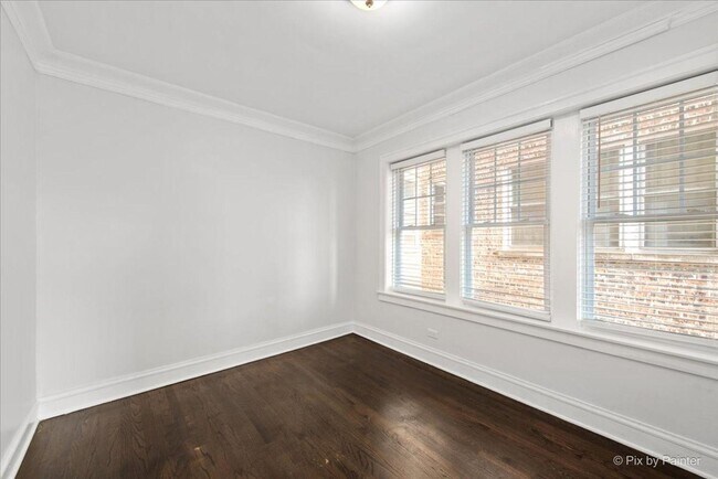 Foto del edificio - 5430 N Campbell Ave
