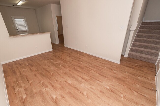 Foto del edificio - 13411 Ella Ridge Lane