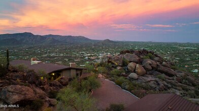 Building Photo - 6700 E Hawksnest Rd