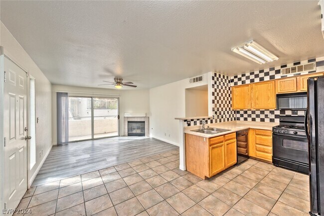 Building Photo - 3058 Tarpon