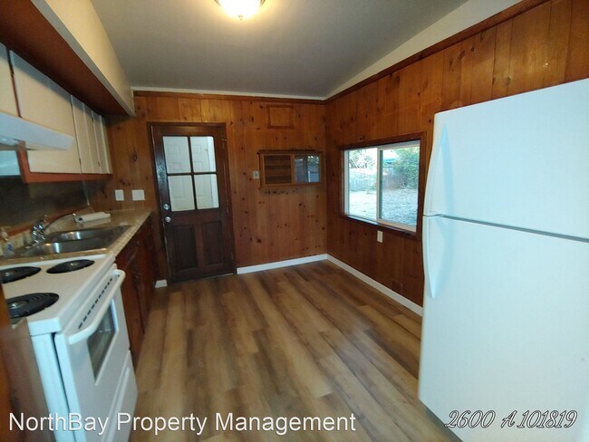 Building Photo - 2 br, 1 bath House - 2600 Lakeshore Blvd #A