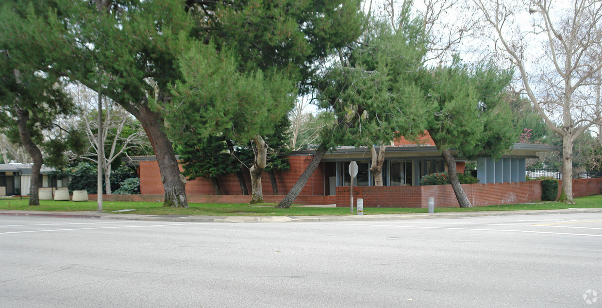 Primary Photo - Bonita Terrace Apartments