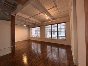 Building Photo - 100 Jackson St