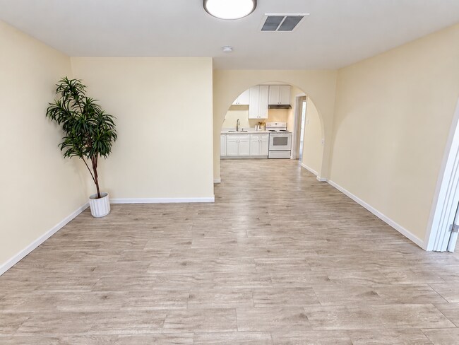 Foto del edificio - 6518 N 61st Dr