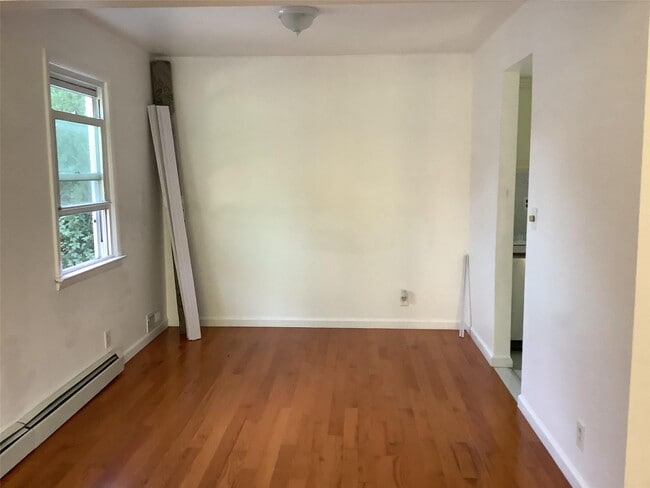 Building Photo - 549 Almena Ave